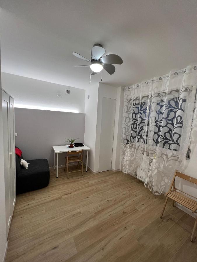 Appartamento Con Due Camere Da Letto E Free Park เวโรนา ภายนอก รูปภาพ